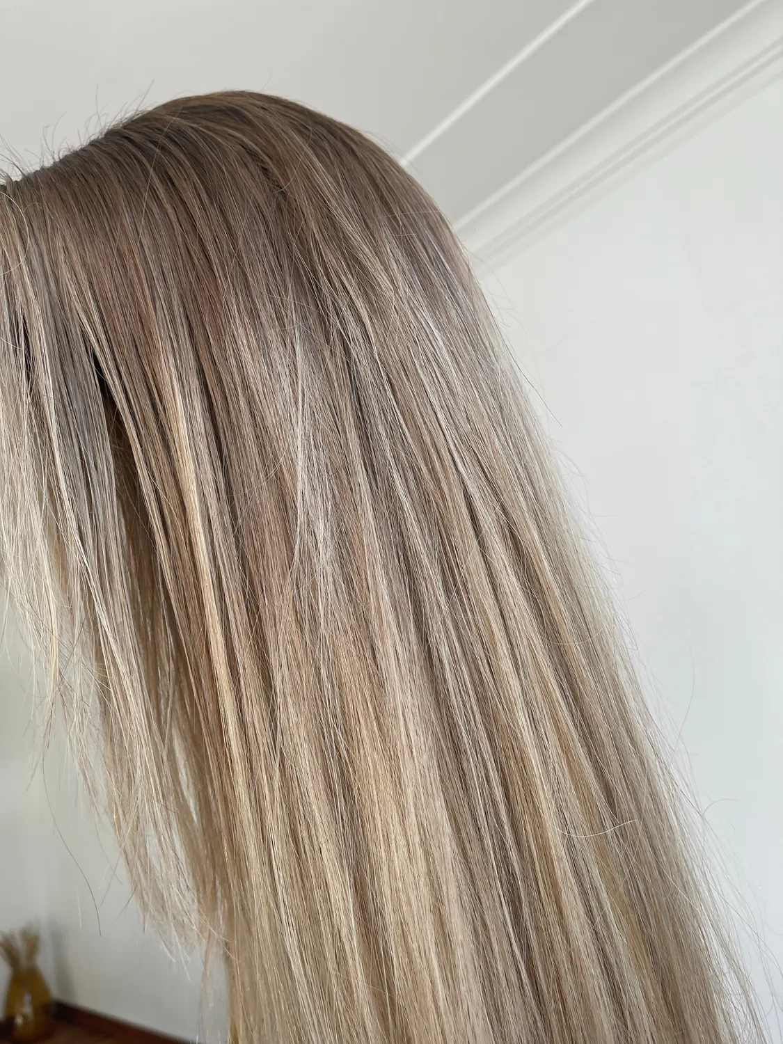 Extraliebe Atelier Jayda Perücke Aschblond Balayage