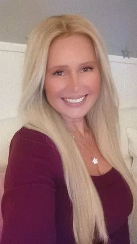 Extraliebe Amy Sandblond Atelier Fullwig