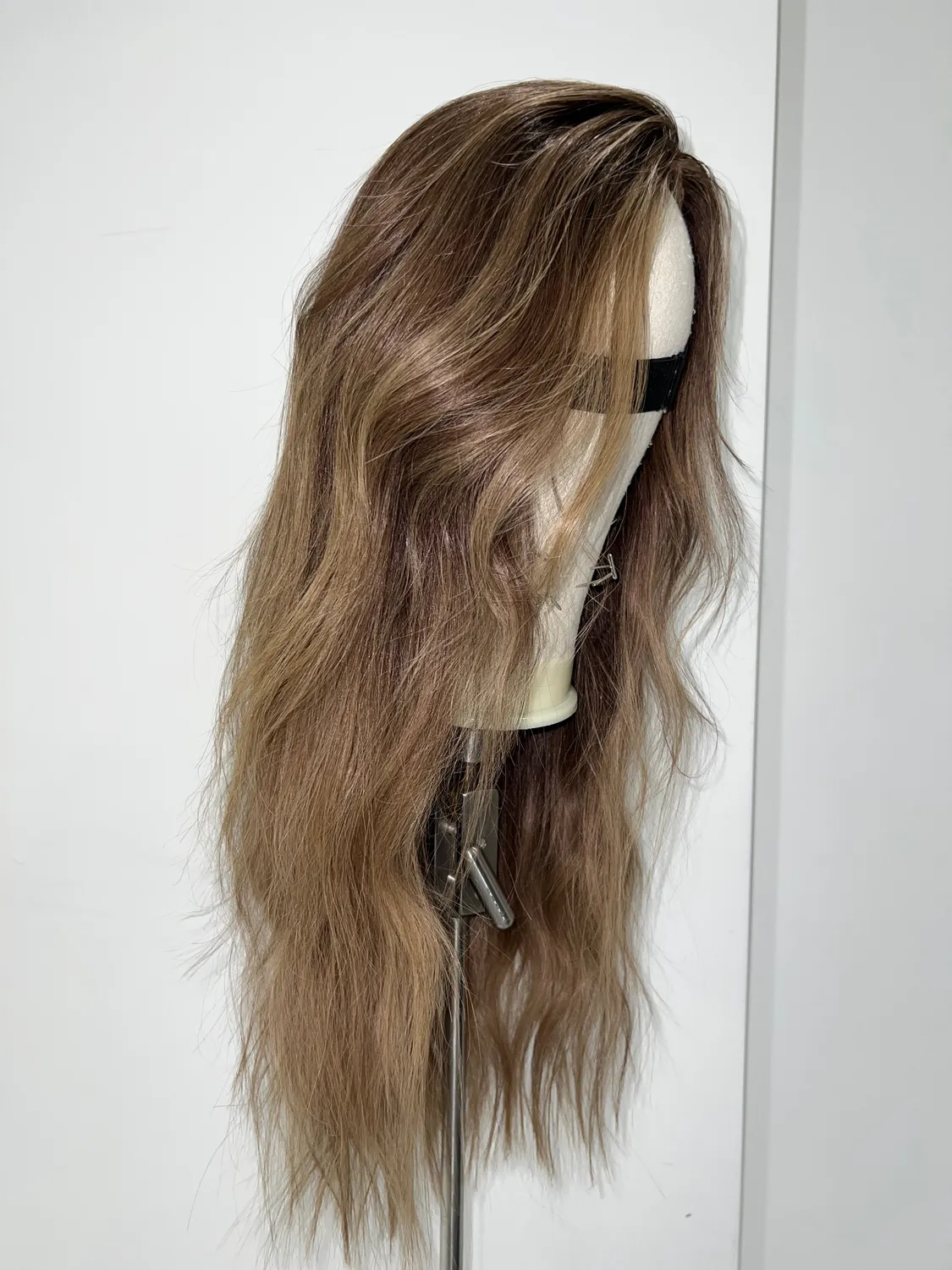 Extraliebe Atelier Idalia Echthaarperücke Sandy Bronde Balayage