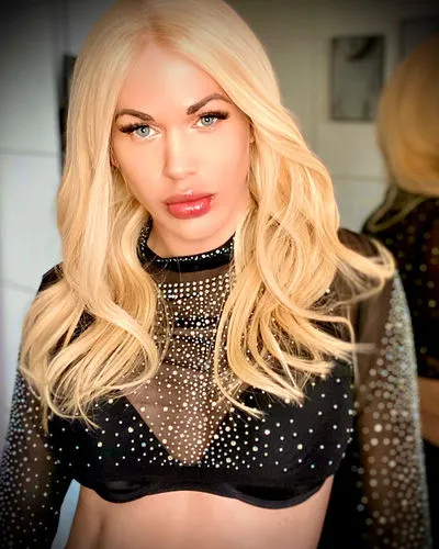 Extraliebe Amy Sandblond Atelier Fullwig
