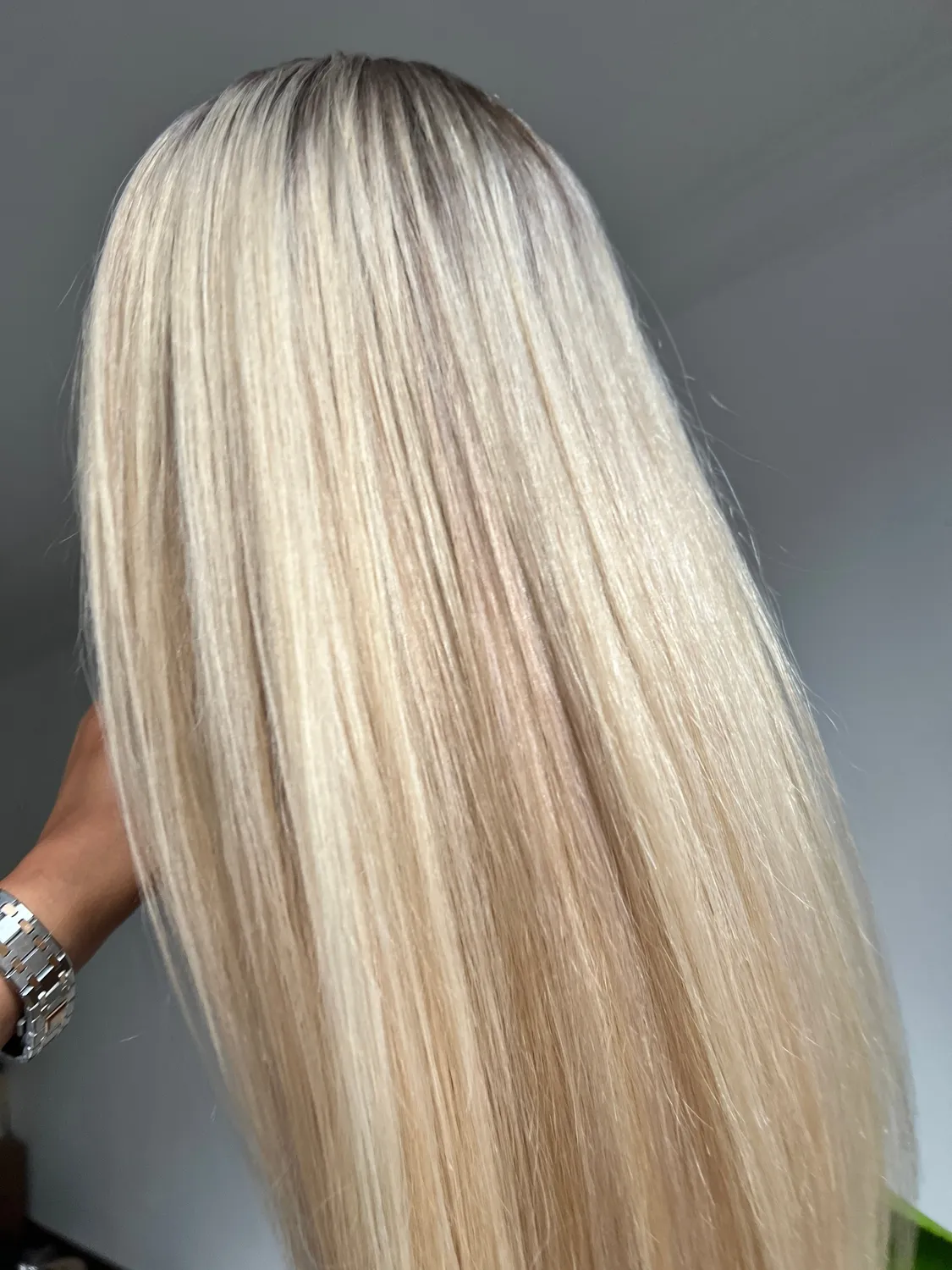 Extraliebe Atelier Tessia Brown Roots Beigeblond Perücke Blond