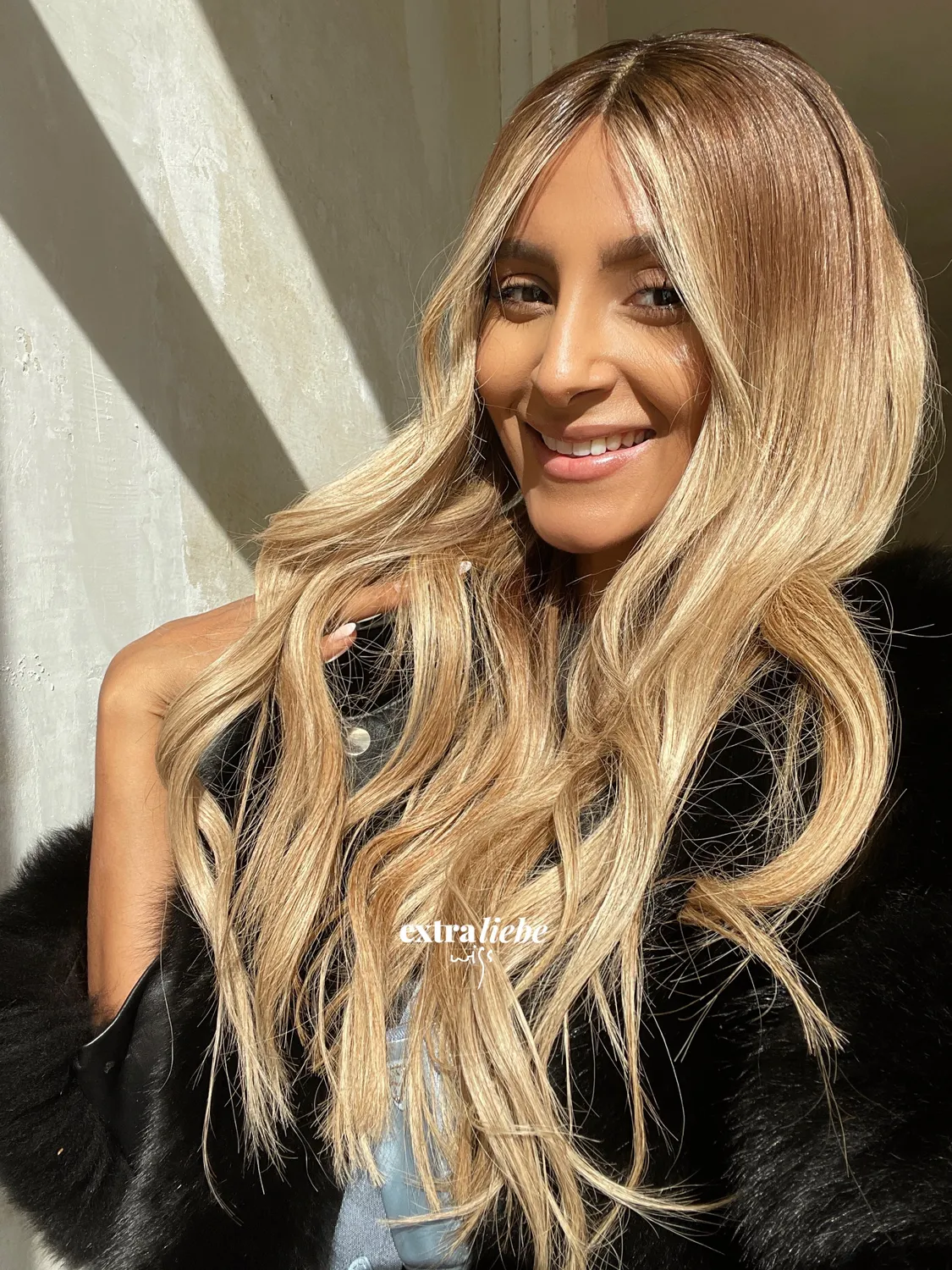 Extraliebe Atelier Jayda Perücke Aschblond Balayage