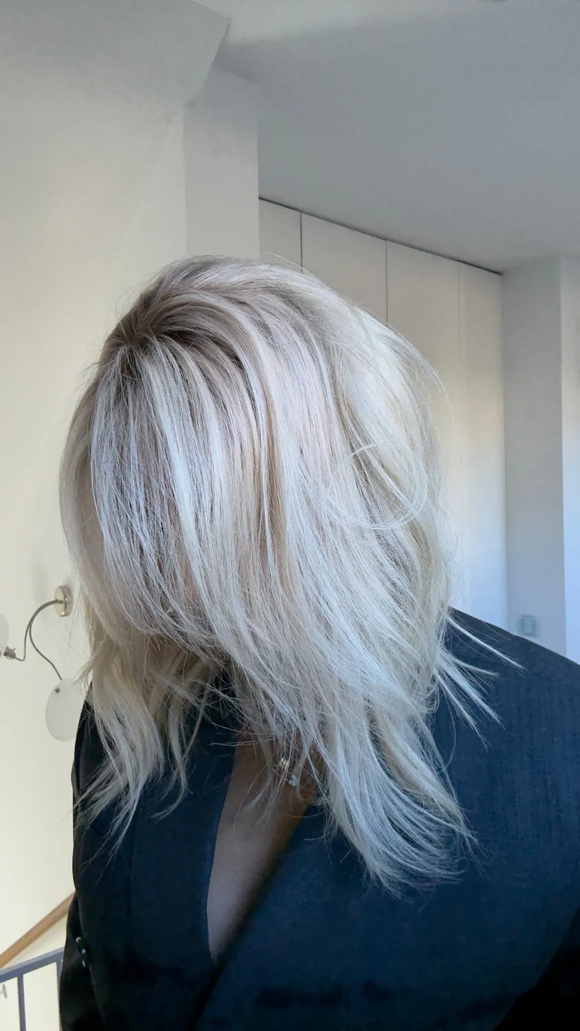 Extraliebe Atelier Samantha Layered Light Blonde Haarteil Balayage
