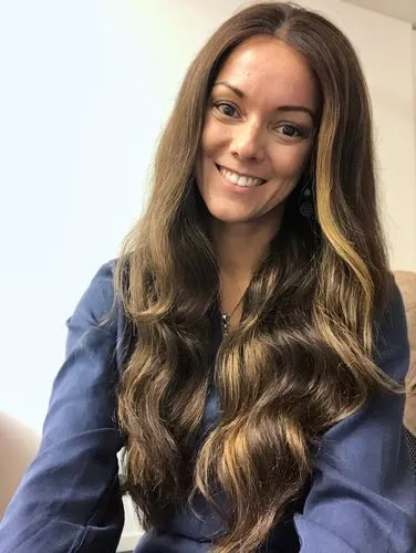 Extraliebe Atelier Janisha Perücke Mokkabraun Balayage